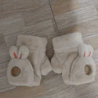دستکش و سایه بان و چشم بند