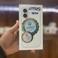 ایفون ۱۷ نرمال درحداکبند باطری ۱۰۰٪ ریجستر گارانتی