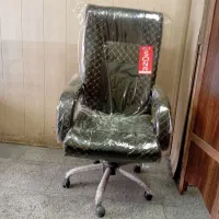 میز مدیریت،مبل اداری،پارتیشن،صندلی مدیریت