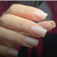 آموزش کاشت ناخن