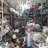 کمک فنر اتومبیل دستدوم و استوک