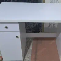 یک جاکفشی درحد ویک میز تحریر ام دی اف بدون خرابی|میز تحریر و کامپیوتر|باقرشهر, |دیوار