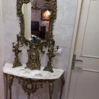 آیینه کنسول و شمعدان با ساعت