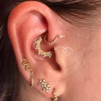 مدل برای پیرسینگ