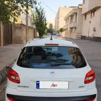 پژو ۲۰۷ سقف شیشهای دنده ای|خودرو سواری و وانت|شیراز, بریجستون|دیوار