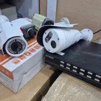 ۲ دوربین دید در شب و دستگاه ضبط دست دوم کارکرده