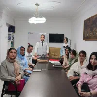 آموزش زبانهای خارجی با روشی متفاوت و تضمینی|خدمات آموزشی|رشت, معلم|دیوار