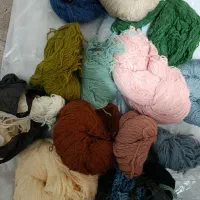 نخ قالی (رنگ)