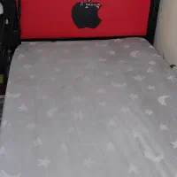 تخت  یکنفره درحد نو