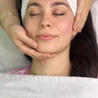 به چند نفر برای مدل پاکسازی پوست لازم دارم|خدمات آرایشگری و زیبایی|شاهین دژ, |دیوار