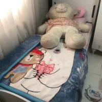 یک عدد تخت و یک عدد کتاب خانه و یک عدد پا تختی|تخت و سرویس خواب|تهران, هفده شهریور|دیوار