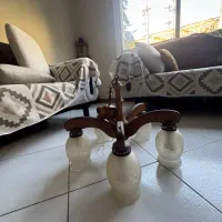 لوستر چوبی به همراه یک عدد دیوارکوب