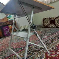میز تحریر و نقشه کشی