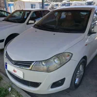 ام وی ام ۳۱۵هاچ بک