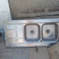 سینک یکسال کار کرده تمیز