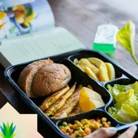 تراکت پخش کن و پیک پیاده غذا خوری|استخدام خدمات فروشگاه و رستوران|تهران, بازار|دیوار