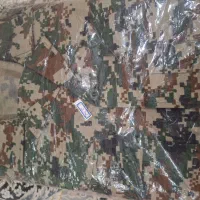 لباس نظامی تمیز و سالم