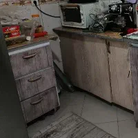 کابینت فلزی جادار و تقریبا نو با هود|آب‌چکان و نظم‌دهنده ظروف|خرم‌آباد, |دیوار