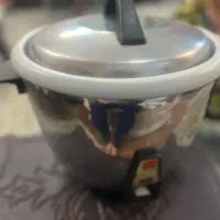 پلو پز اب میوه گیر و ۶ بشقاب سپو سرخ کرن و تلفن|آبمیوه‌گیر و آب‌مرکبات‌گیر|قزوین, |دیوار