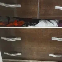 دراور ۴ کشو تعمیری نیاز داره چوبش سالم فقط ۵۰۰