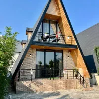 کلبه چوبی رمئو با فوتبال دستی