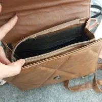 کیف|کیف، کفش، کمربند|قم, باغ کرباسی|دیوار