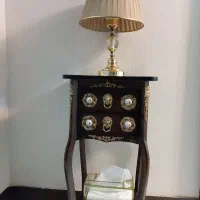 میز به همراه آباژور