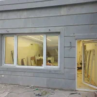 کارگر‌ساده‌جهت‌نصب‌درب‌وپنجره‌دوجداره