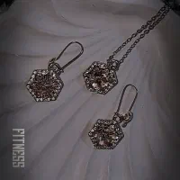 بدلیجات آراگل|بدلیجات|شیراز, زند|دیوار