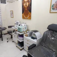 کلیه وسایل سالن فشیال و زیبایی|آرایشگاه و سالنهای زیبایی|فردیس, سرحدی|دیوار