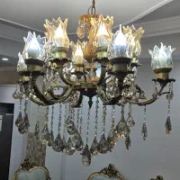۲عدد لوستر برنجی  ۱عدد استند  ۲عدد دیوار کوب برنجی