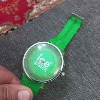 تعدادی ساعت مچی مردانه وزنان قدیمی واصل