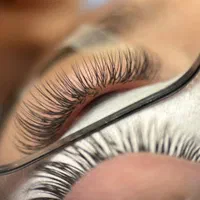 اکستنشن مژه*لیفت و لمینت مژه و ابرو