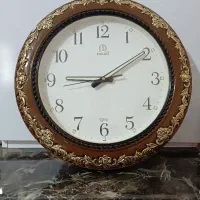 ساعت دیواری