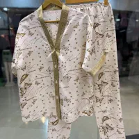ست دوتیکه ، پخش عمده