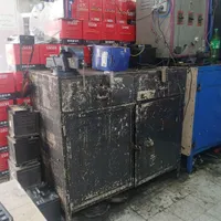 مکانیک و باطری ساز و برق کار خودرو و جلو بندی ساز