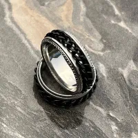 انگشتر حلقه کارتیر مشکی نقره ای استیل