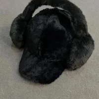 کلاه و گوش گیر