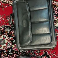 کیف و شارژر لپ تاپ سالم