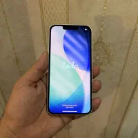 گوشی آیفون ۱۳ نرمال