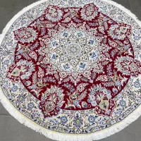 فرش دستباف ( بساک )دایره ۱/۵ در ۱/۵ نایین اصفهان