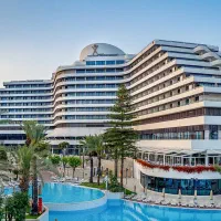 استخدام در دفتر پذیرش و رزرو هتل همراه با جای خواب