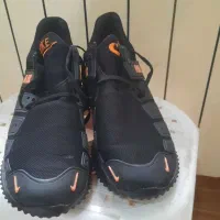 کتونی سایز ۴۲ ۴۳ نوی نو|کیف، کفش، کمربند|رشت, باهنر|دیوار