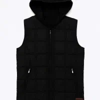 جلیقه پفکی با کلاهی مشکی