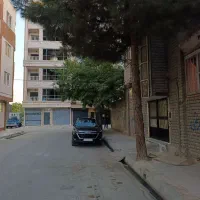 آپارتمان-130متری-سه-نبش-غرق-نور