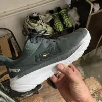 کفش هوکا سایز۴۲ نو|کیف، کفش، کمربند|خوی, |دیوار