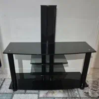 میز تلویزیون شیشه ای