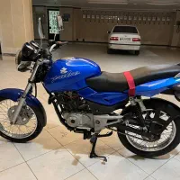 پالس ۱۸۰ لا زرورقی