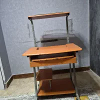 میز تحریر و میز کامپیوتر