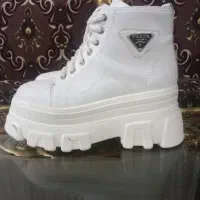 کتونی لژدار